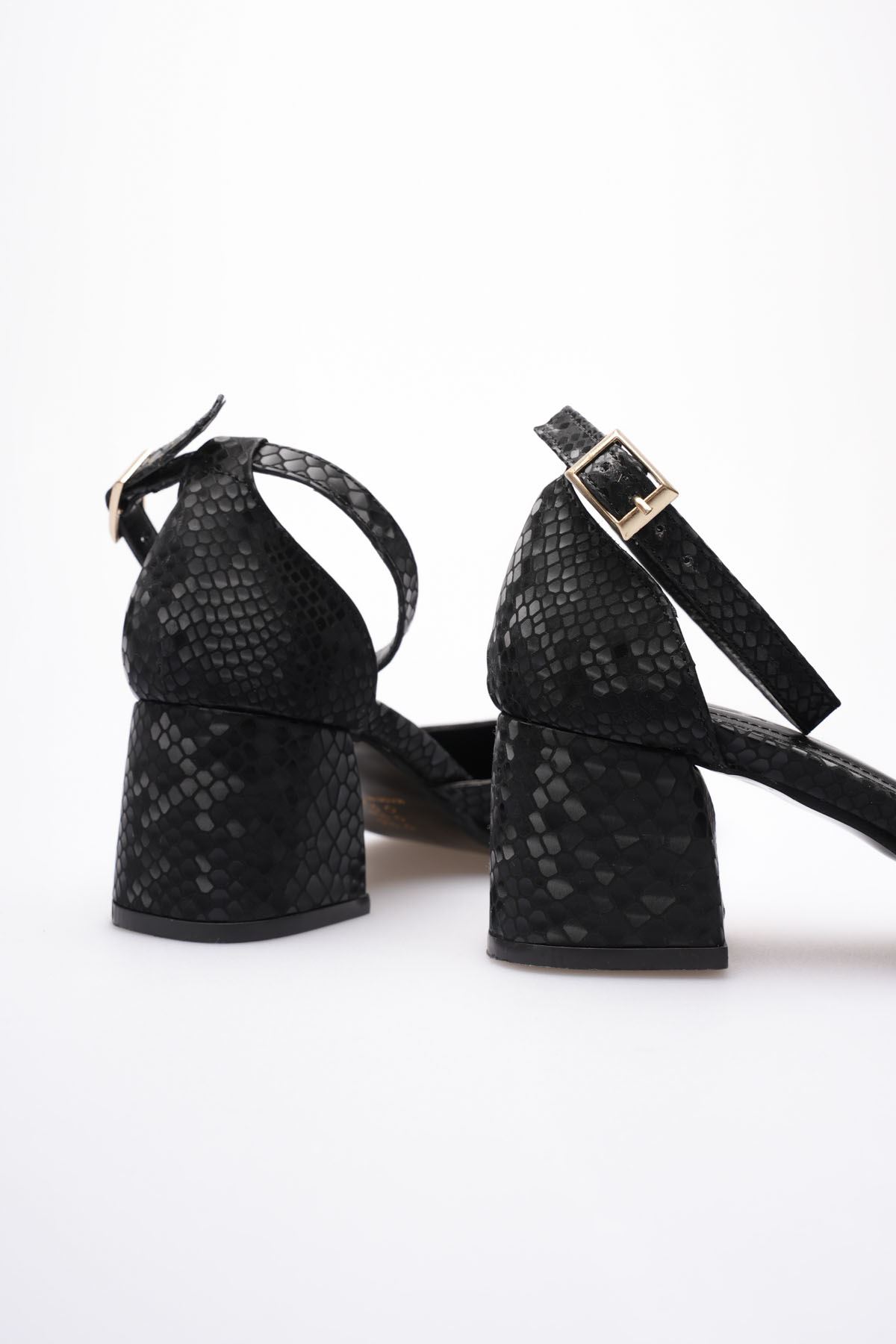 Kadın Toptan Topuklu Ayakkabı TR12MS10D