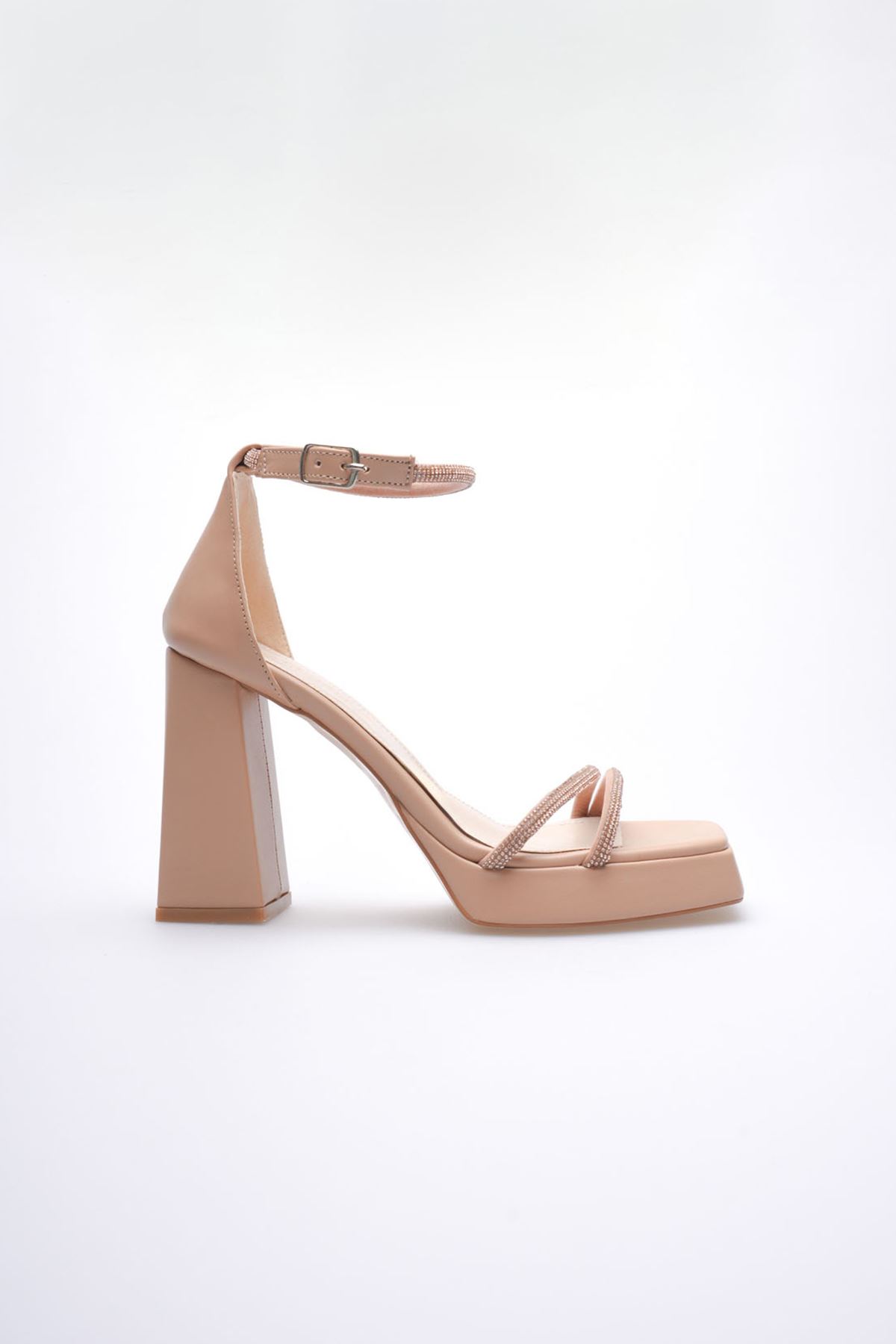 Toptan Kadın Topuklu Sandalet TR12MY01C