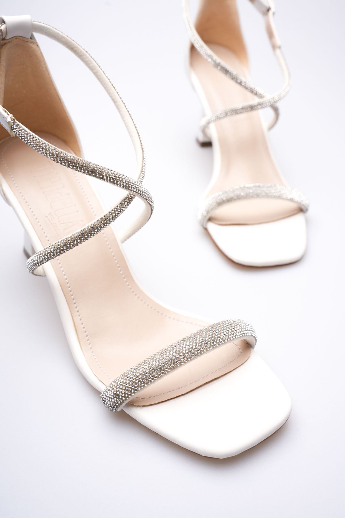 Toptan Kadın Topuklu Sandalet TR12MY03B