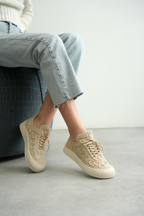 Toptan Kadın BeJ Sneaker TR01MY01C