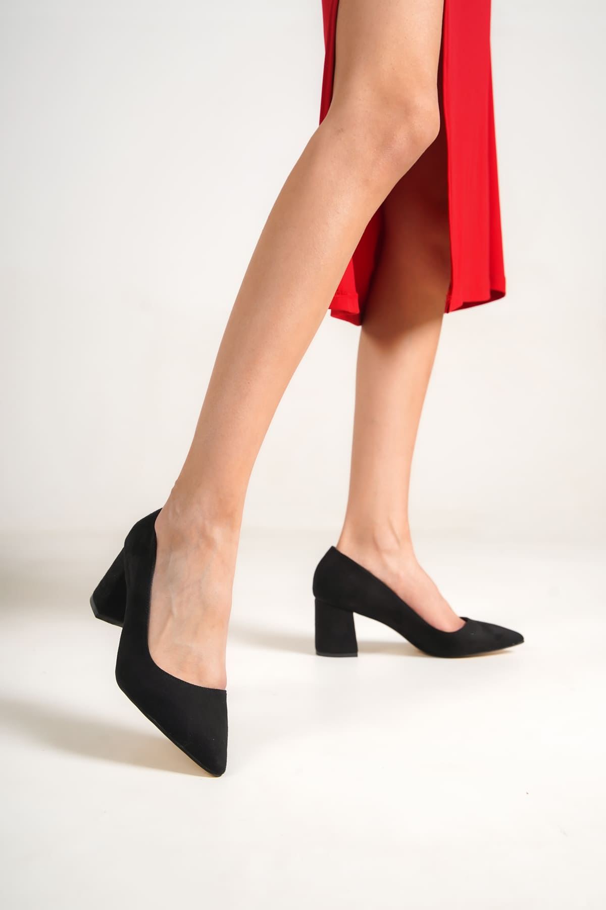 Toptan Kadın Klasik Topuklu Ayakkabı TR010K04AS