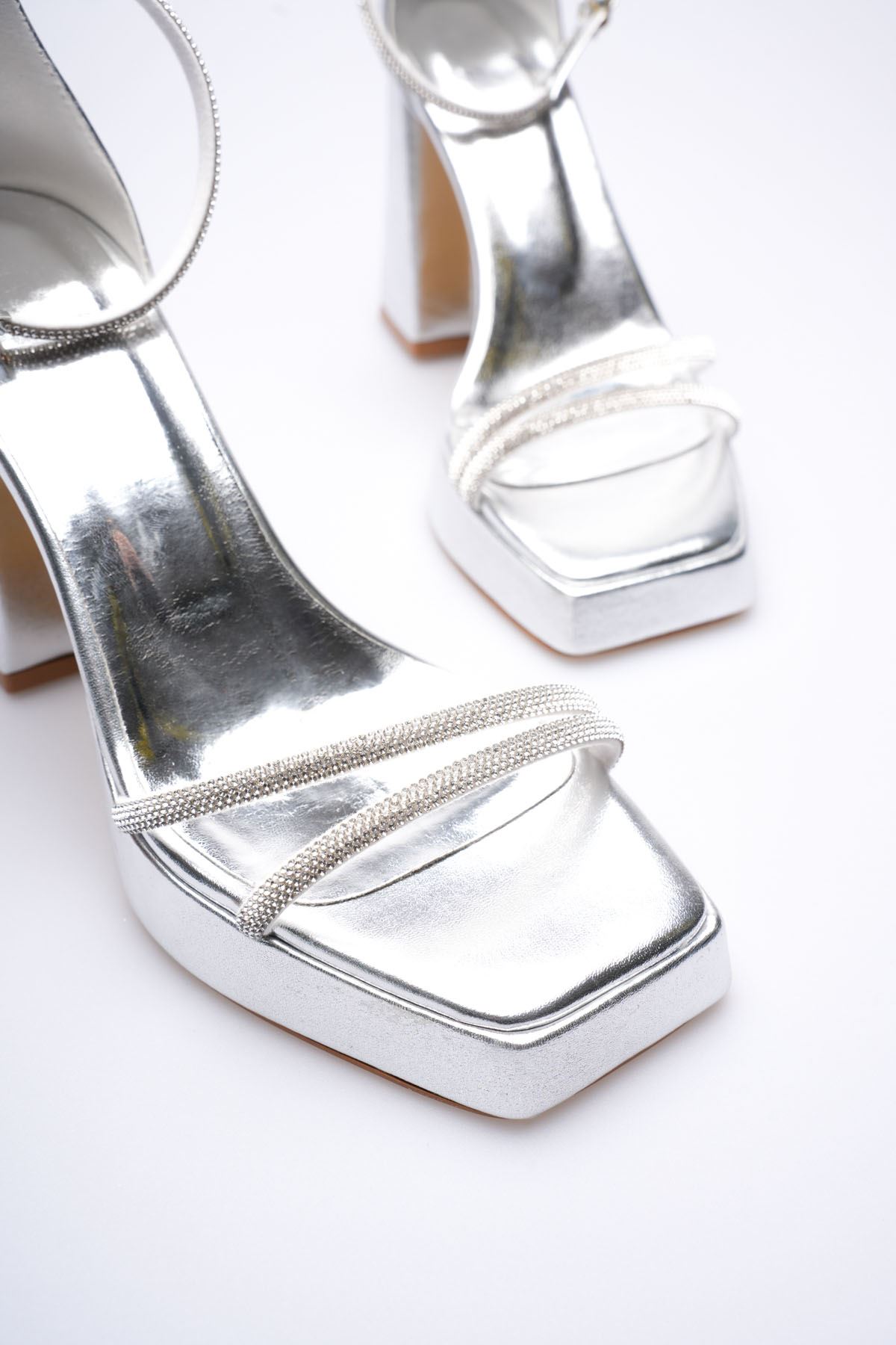 Toptan Kadın Topuklu Sandalet TR12MY01E