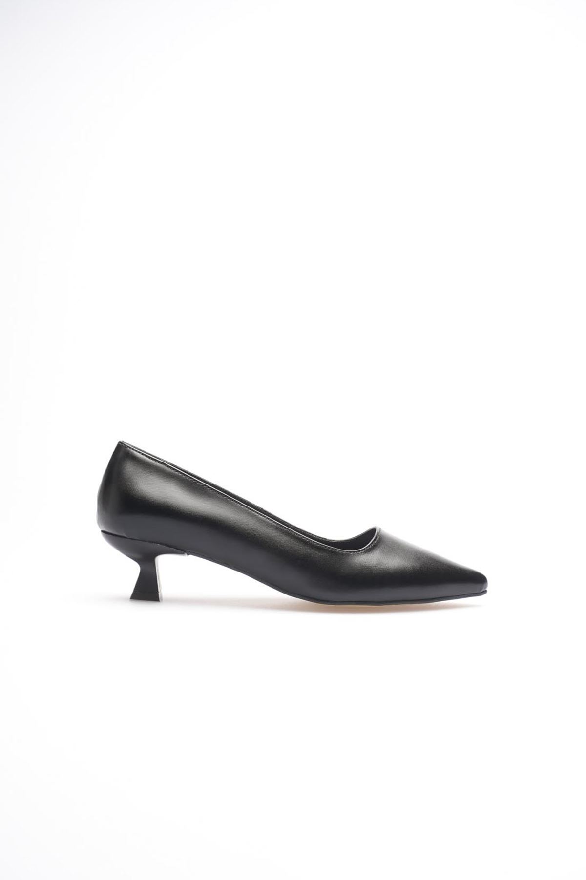 Toptan Kadın Günlük Stiletto Ayakkabı TR20MS03A