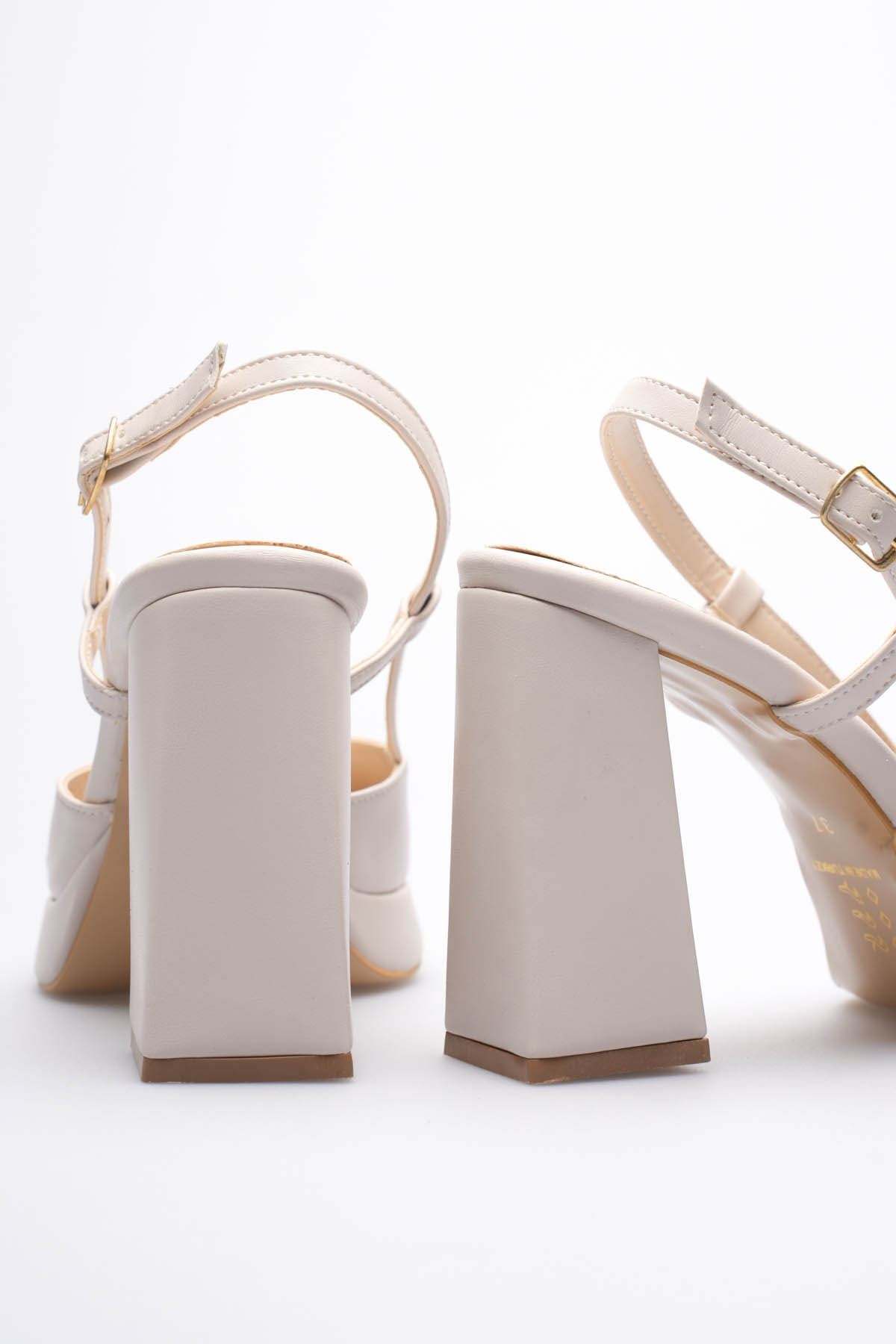 Toptan Kadın Topuklu Sandalet TR12MY05C