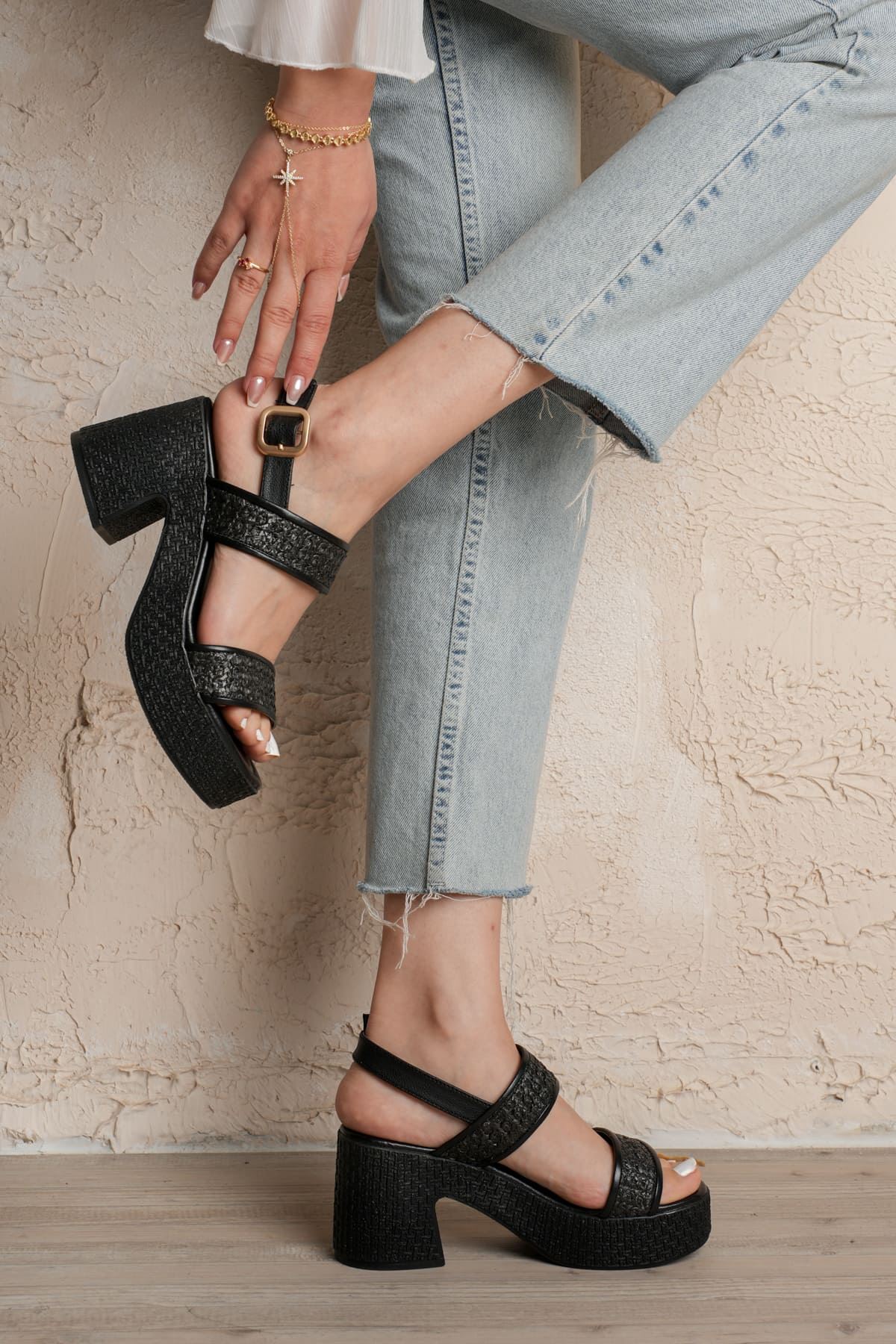 Kadın Toptan Topuklu Sandalet TR42MY01A