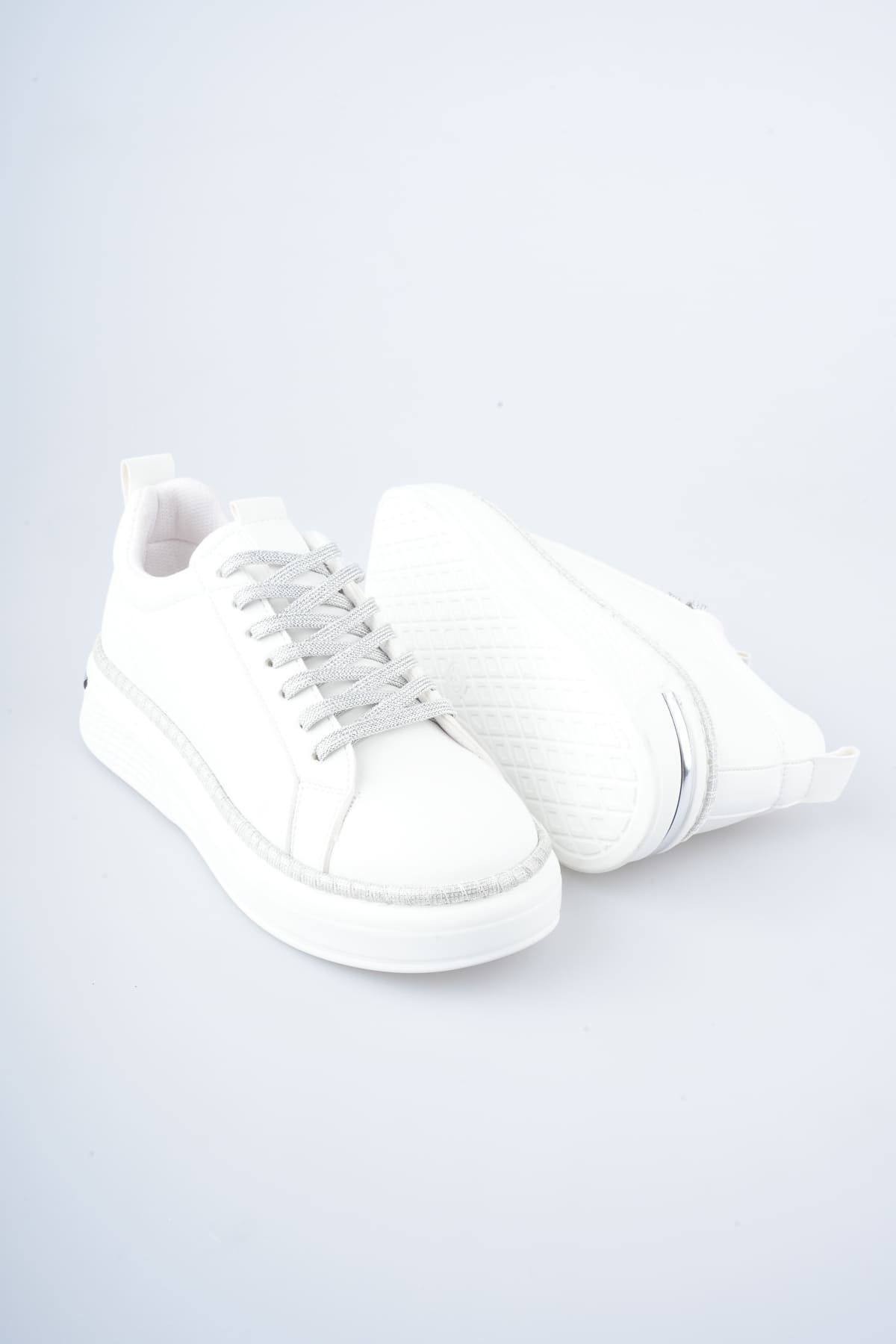 Toptan Kadın Siyah Sneaker TR01MS04B