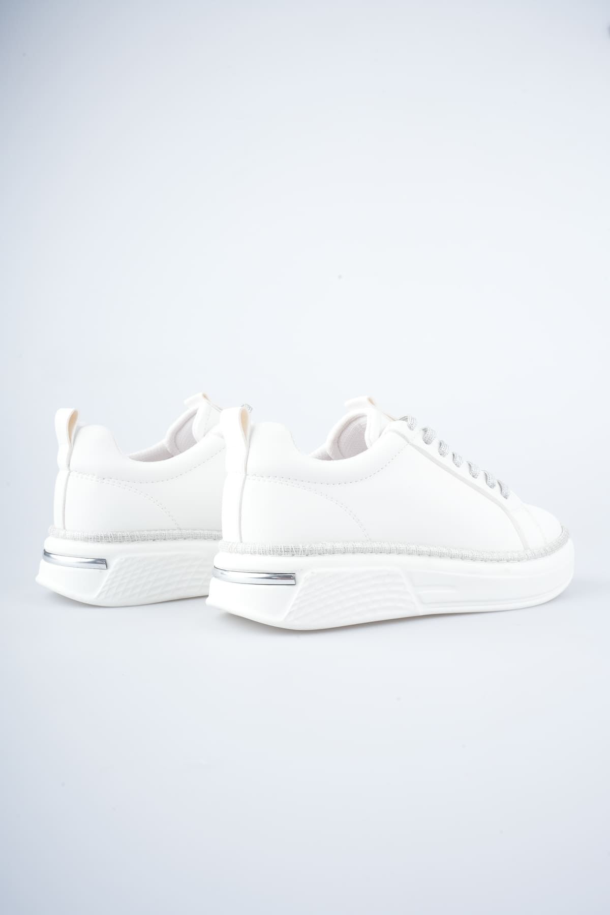 Toptan Kadın Siyah Sneaker TR01MS04B