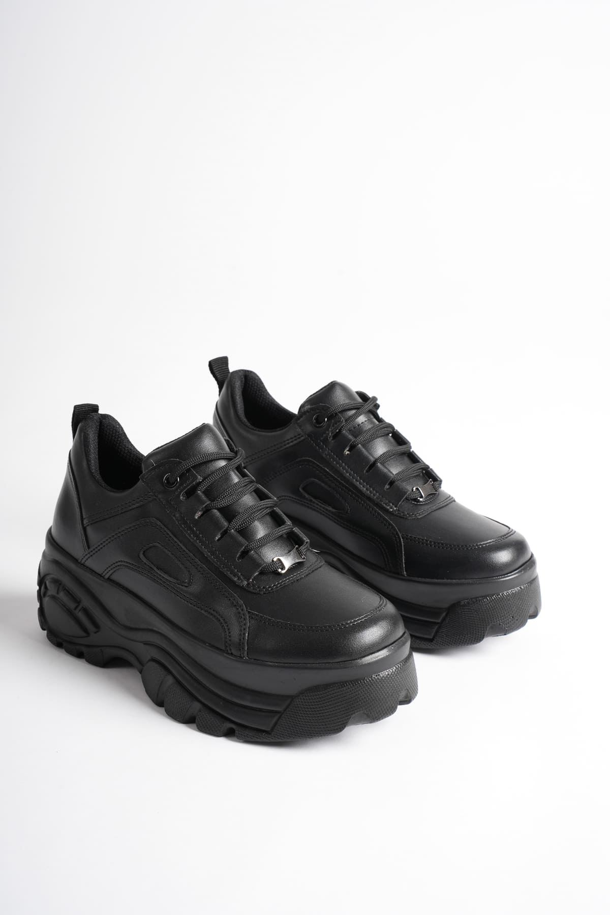 Toptan Kadın Siyah Sneaker TR05MS07A