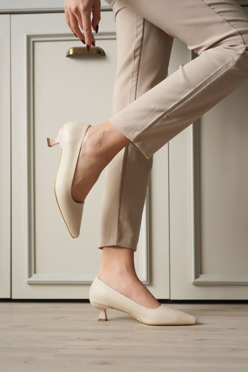 Toptan Kadın Günlük Stiletto Ayakkabı TR20MS03B