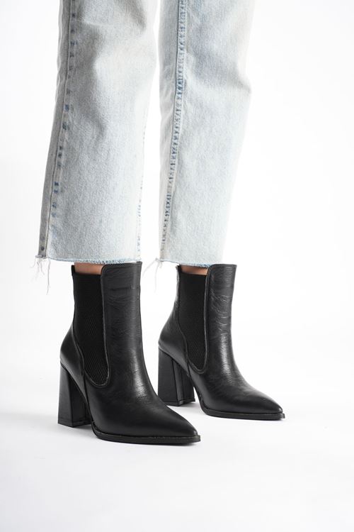 Kadın Kışlık Toptan Siyah Bot TR02MK01A